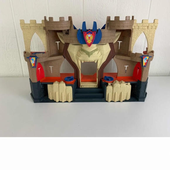 IMAGINEX LIONS DEN CASTLE  Lights and sounds 🏰 - Picture 3 of 3